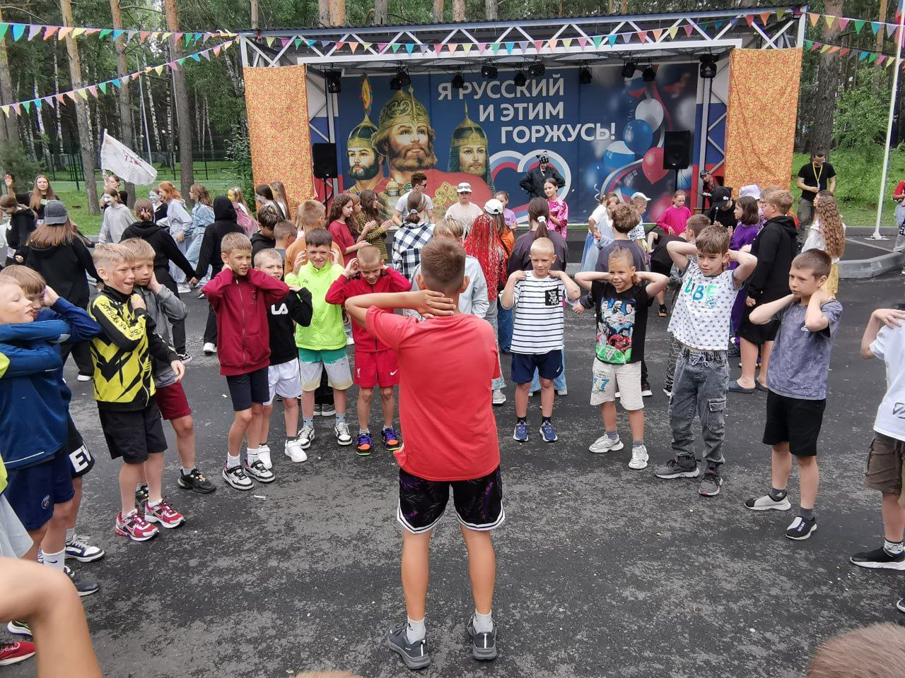 Около 4,5 тысяч детей отдохнут в загородных лагерях Кемерова